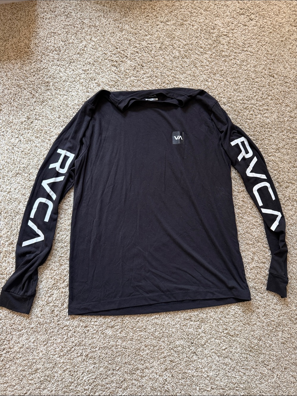RVCA Black Long Sleeve Logo Tee with White Sleeve Graphics - Picture 1 of 6